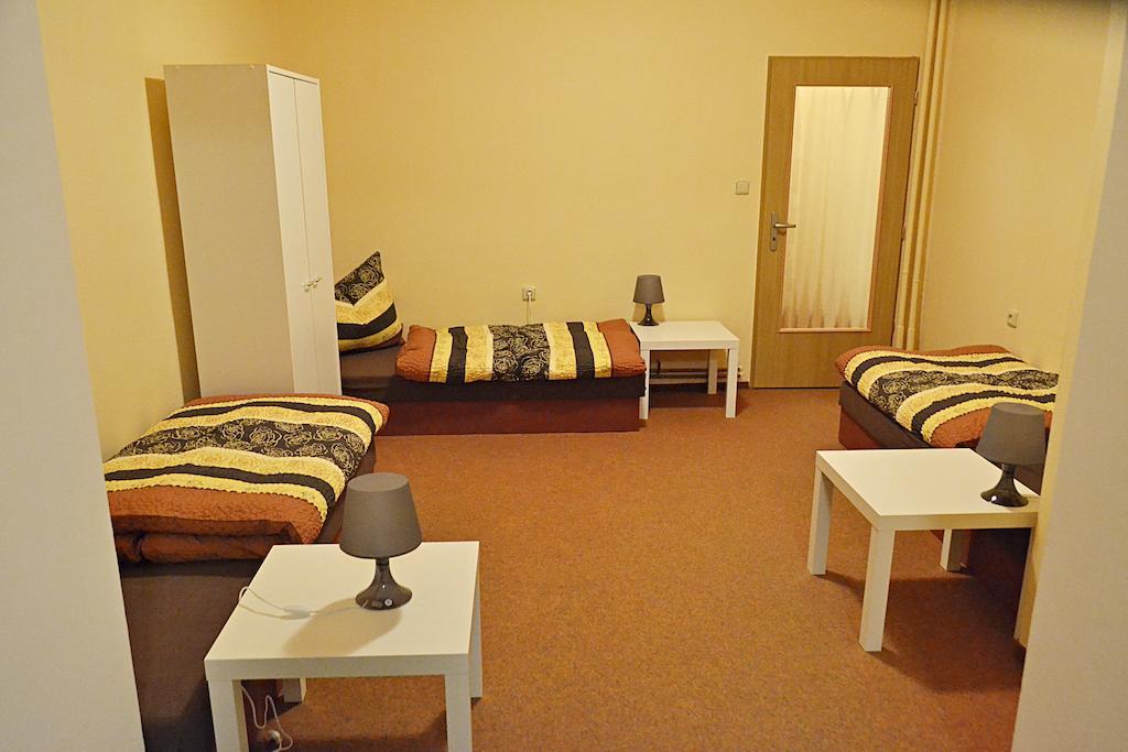 Apartman Namesti Hostinne Room photo