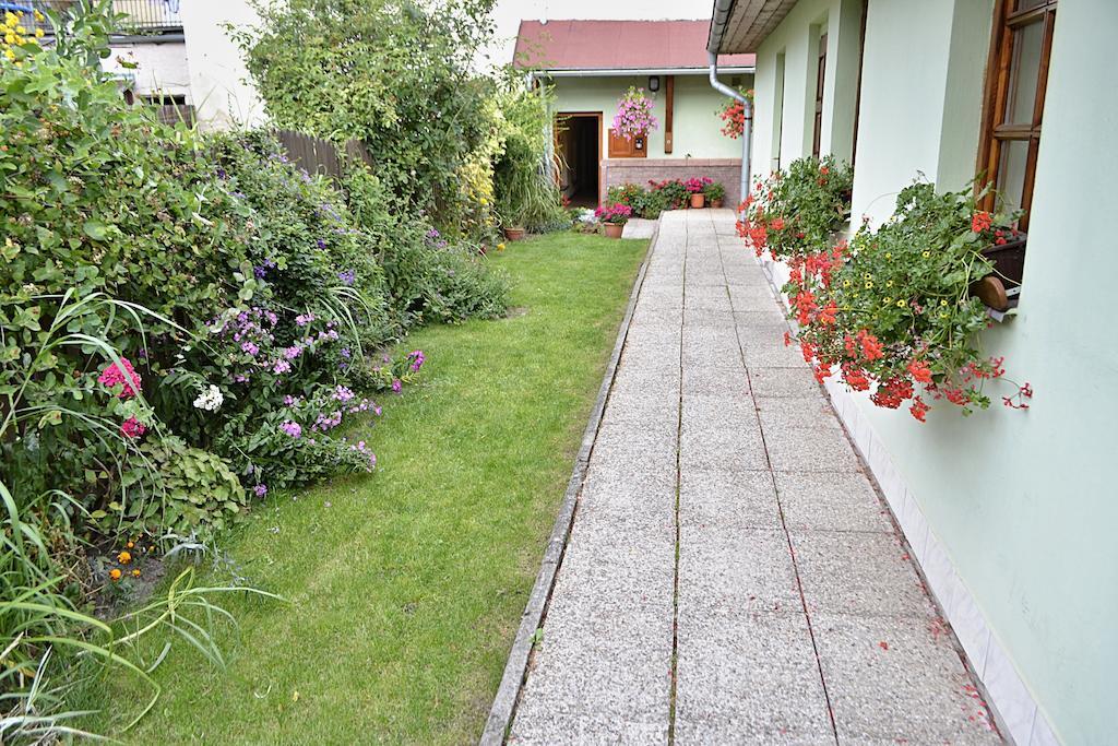 Apartman Namesti Hostinne Room photo