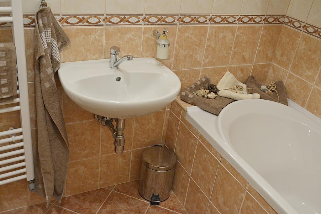 Apartman Namesti Hostinne Room photo