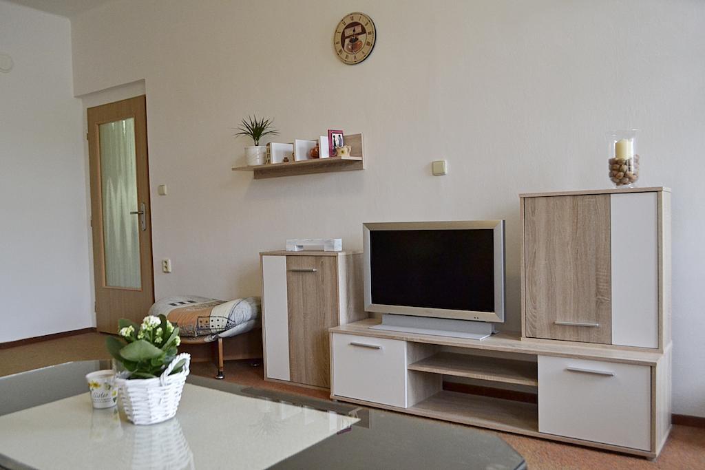 Apartman Namesti Hostinne Room photo